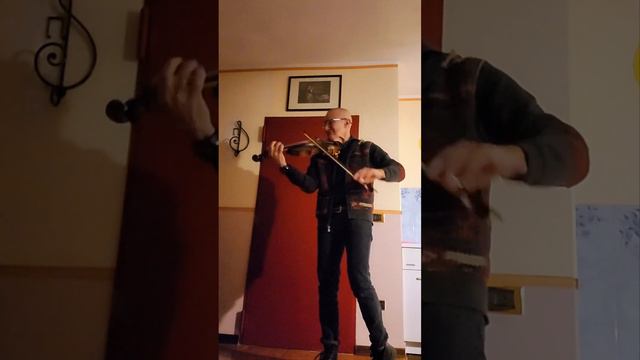 Aimer - Roméo et Juliette (un indice avec le violon) смотреть онлайн