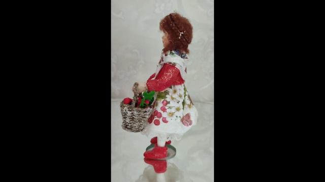 Интерьерная коллекционная кукла "За ягодами". Готовая работа. Цена 5500руб.