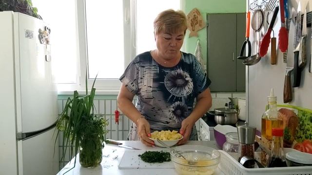 Всех с праздником,здоровья удачи а у нас день начинается с приготовления супа с галушками. смотреть онлайн