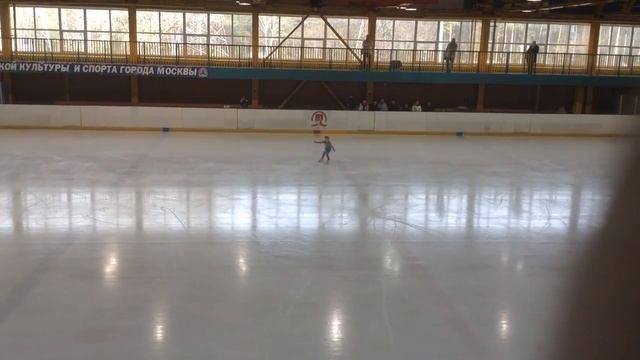 Лиза "Юный фигурист" смотреть онлайн