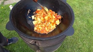 СОВЕТУЮ ВСЕМ ПОПРОБОВАТЬ УЗБЕКСКИЕ ПЕЛЬМЕНИ В КАЗАНЕ НА КОСТРЕ