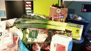 БЕСПЛАТНАЯ ЕДА / Фудбанк / Обзор еды и распаковка / Бельгия