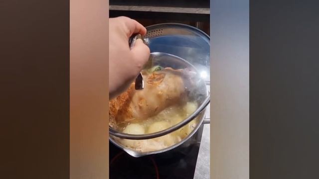 ВЕПРЕВО КОЛЕНО по Чешски