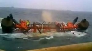 Крушение нефтяной платформы