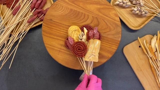 МЯСНОЙ БУКЕТ Своими Руками! МУЖСКОЙ БУКЕТ из Колбасы и Сыра!