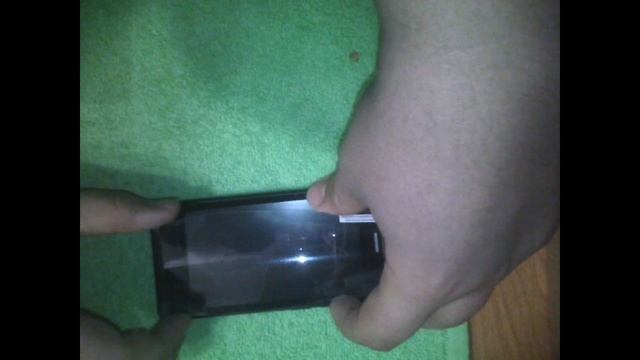 Как наклеить пленку на телефон? Правильно и без пузырей смотреть онлайн