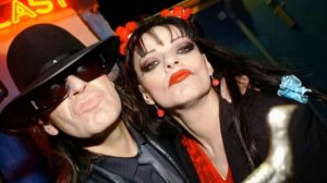 UDO LINDENBERG feat  NINA HAGEN "Father You Should Have Killed Hitler" 1988