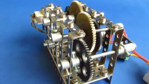 Самодельный редуктор 297:1 из конструктора