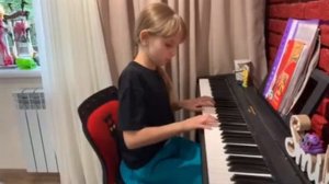 Адриана Павленко, 4кл, Беркович «Два маленьких этюда на тему Паганини», преп. Ксения Андрейко
