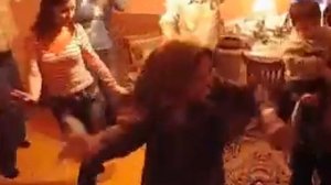 Бабушка танцует Ялла чинури 2   grandma dancing