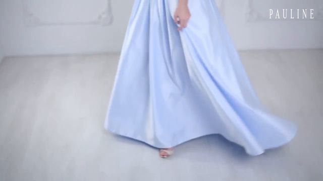 Голубое платье с ажурным лифом и атласной юбкой в пол от PAULAIN смотреть онлайн