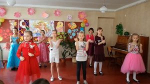 флешмоб на детском празднике к 8 марта