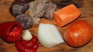 Картофельное пюре с мясной подливой