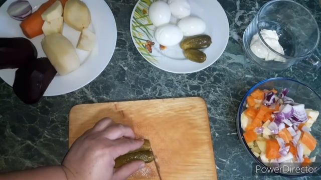 Всё ОЧЕНЬ сытно//простой и вкусный салат из селёдки и свёклы...дёшево и сердито ? смотреть онлайн
