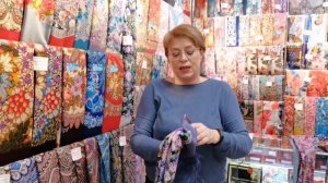 Сергей Кутузов и его работы. Павловопосадские платки в Минске