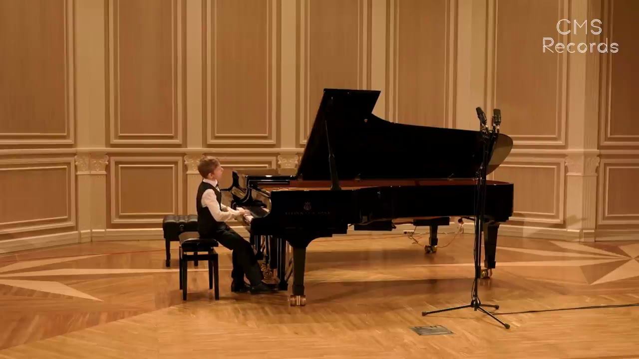 Захар Внутских, концерт учеников ЦМШ смотреть онлайн