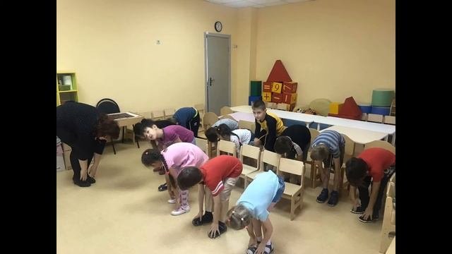 Домашние птицы и их птенцы