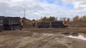 Самосвальный прицеп KRAFT PREMIUM в работе на доставке песка