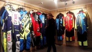 Как правильно выбрать комбинезон для снегохода