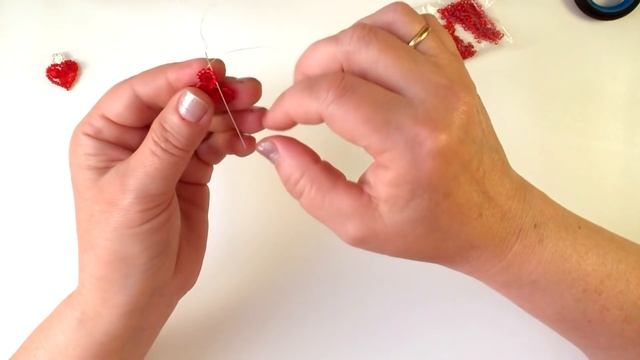 Сердечки из бисера