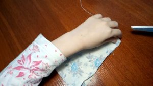 Как легко сшить платье для куклы. Ребенок шьёт в 8 лет
