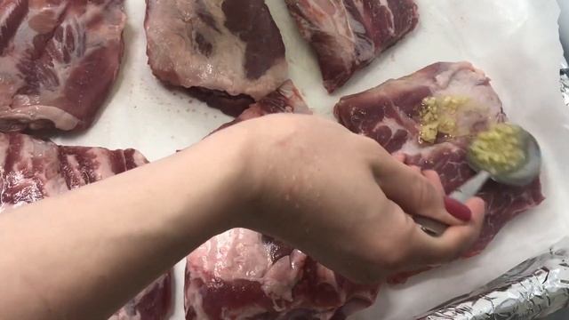 СВИНЫЕ РЁБРЫШКИ в духовке — просто и вкусно? смотреть онлайн
