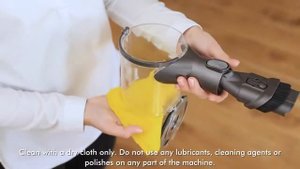 Очистка контейнера пылесоса Dyson V6