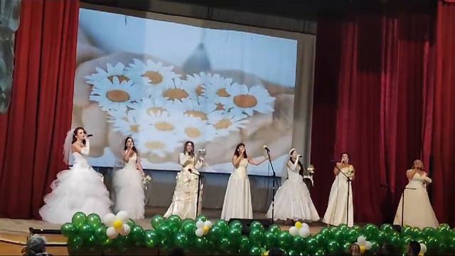 "Свадебные цветы", Лилия Фёдорова и вокальная группа " Радоница " смотреть онлайн