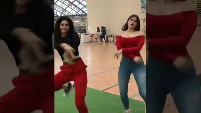 Valeriya Bearwolf - Dancing video in Instagram смотреть онлайн