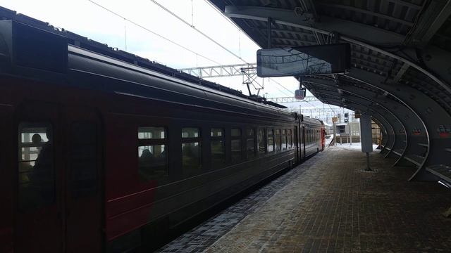 Электропоезд ЭД4М-0262 платформа Лось