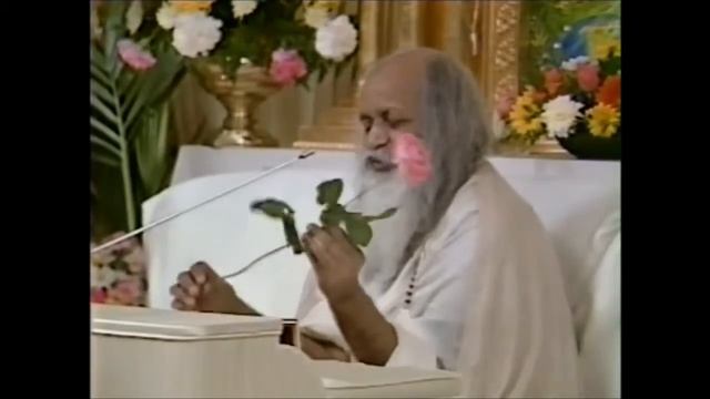 Объяснение Трансцендентальной Медитации 7 летнему ребенку. Махариши смотреть онлайн