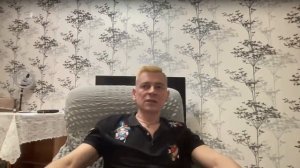 Как поступить, если девушка флиртует на работе, но испытывает отвращение? Советы Юрия Счастливого