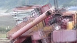 Вода в поддоне, СМД-60 в разборе.