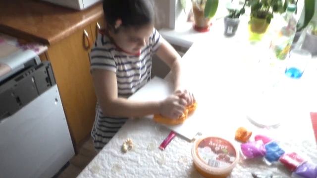 Самый девчачий ВЛОГ / У Каролины подружка с ночёвкой в гостях смотреть онлайн