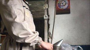 Топливо для пасечного дымаря. Розжиг Дымаря пчеловода. Дымарь пасечный. Пчеловодство дымарь/ Улей И