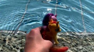 My little pony. Пони игрушки на море. Один день из жизни пони в Египте .