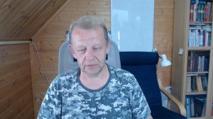 Деление пчелосемьи без поиска матки в Владимирском улье лежаке реализуется просто.