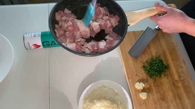 Рецепт пасты - Карбонара. Выключили свет. Готовим на газовой горелке смотреть онлайн