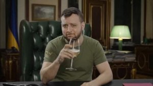 Зеленский поздравляет с новым годом ?? .Слава России ??