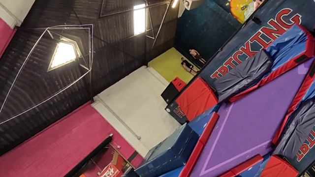 Elliott Higgins montage part 4 смотреть онлайн