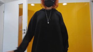 я подстриглась! мне идёт красный цвет;)