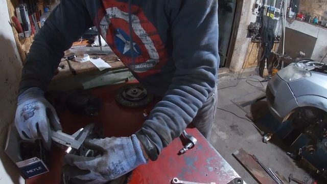 Опель Зафира Б 1.8 Замена сцепление и сальник коленвала смотреть онлайн