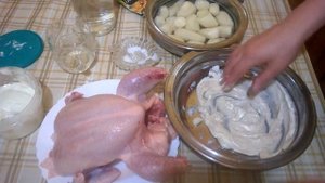 КУРИЦА ЗАЖАРЕННАЯ на Бутылке в Духовке Рецепт