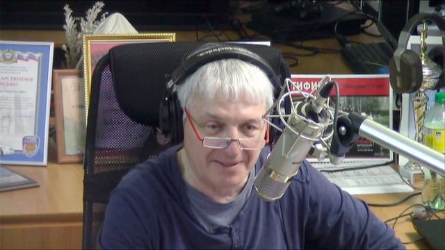 Правильная номерная рамка как отличный аксессуар для автомобиля или байка.