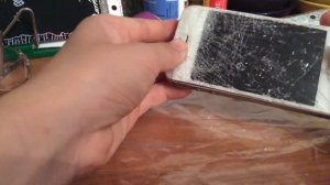 Упал телефон с девятого этажа между этажами в шахту