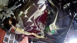 Замена сальника привода на МКПП на Тойота Королла EE100 1993 года Toyota Corolla