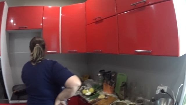 Готовим салат на день рождение ( рецепт салата ) смотреть онлайн