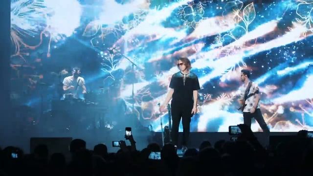 Triangle Sun - ЗНАЮ (eng: "I know") смотреть онлайн