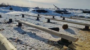 Выставление брёвенъ первого венца первого направления.