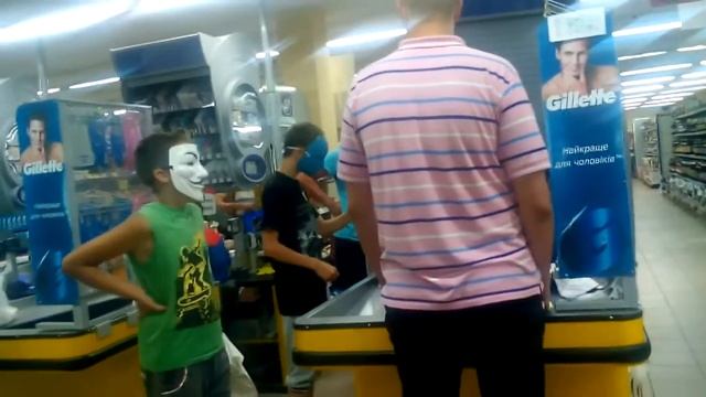 У кассы в АТБ смотреть онлайн